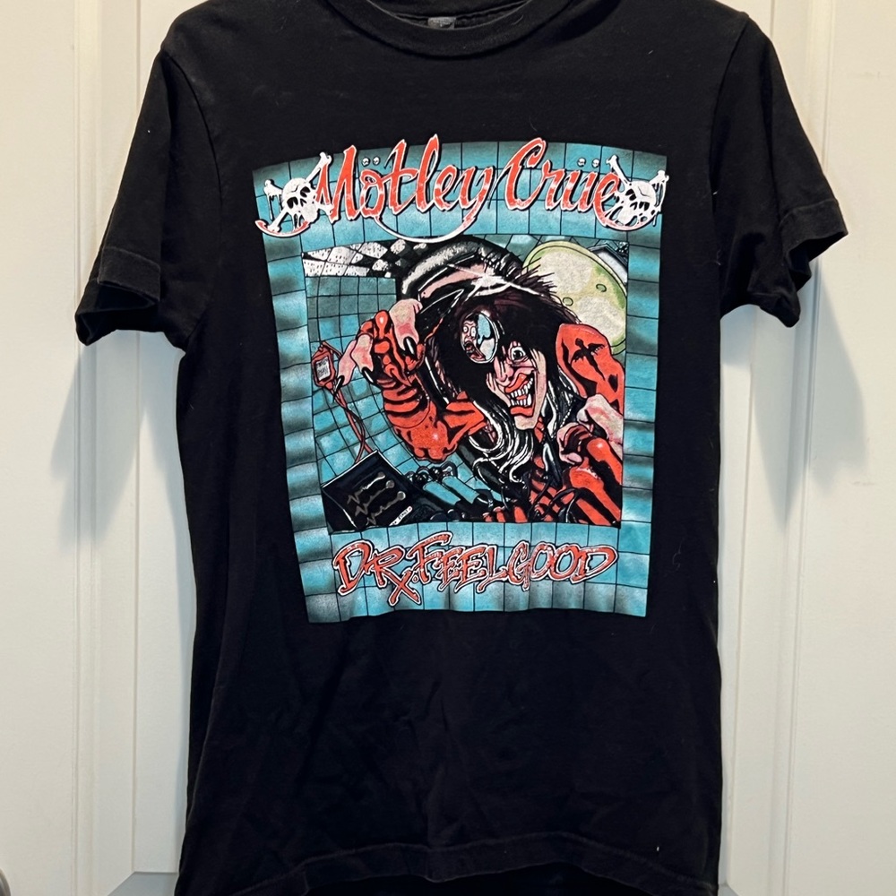 Motley Crue shirt